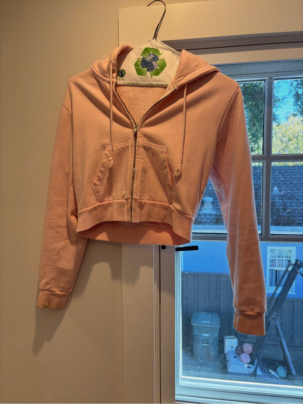 Brandy Melville Cropped Peach Pink Zip Hoodie